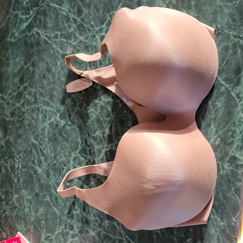 Victoria secret bra 38dd